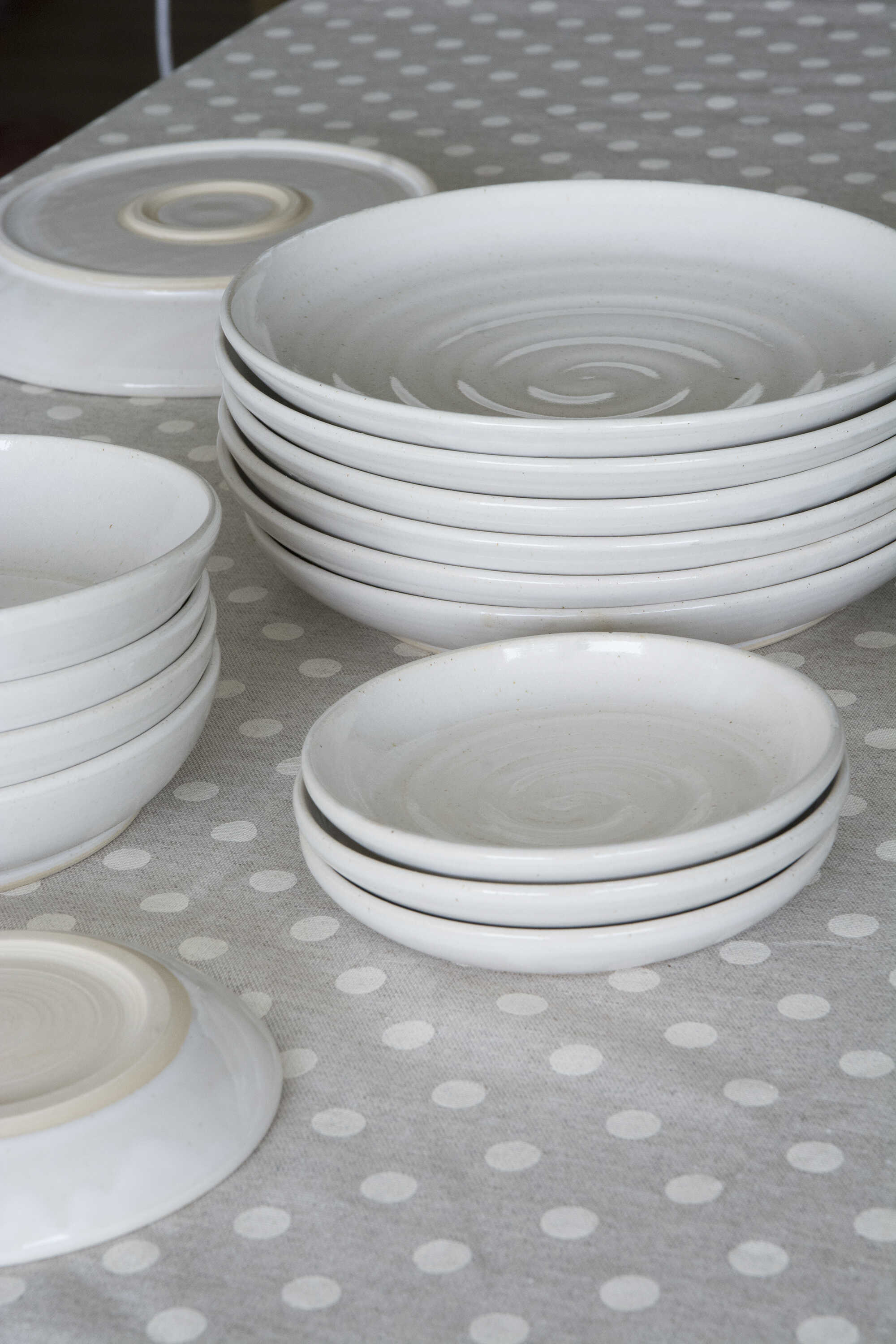 White Speckled Ceramic Bowl for Everyday Serving