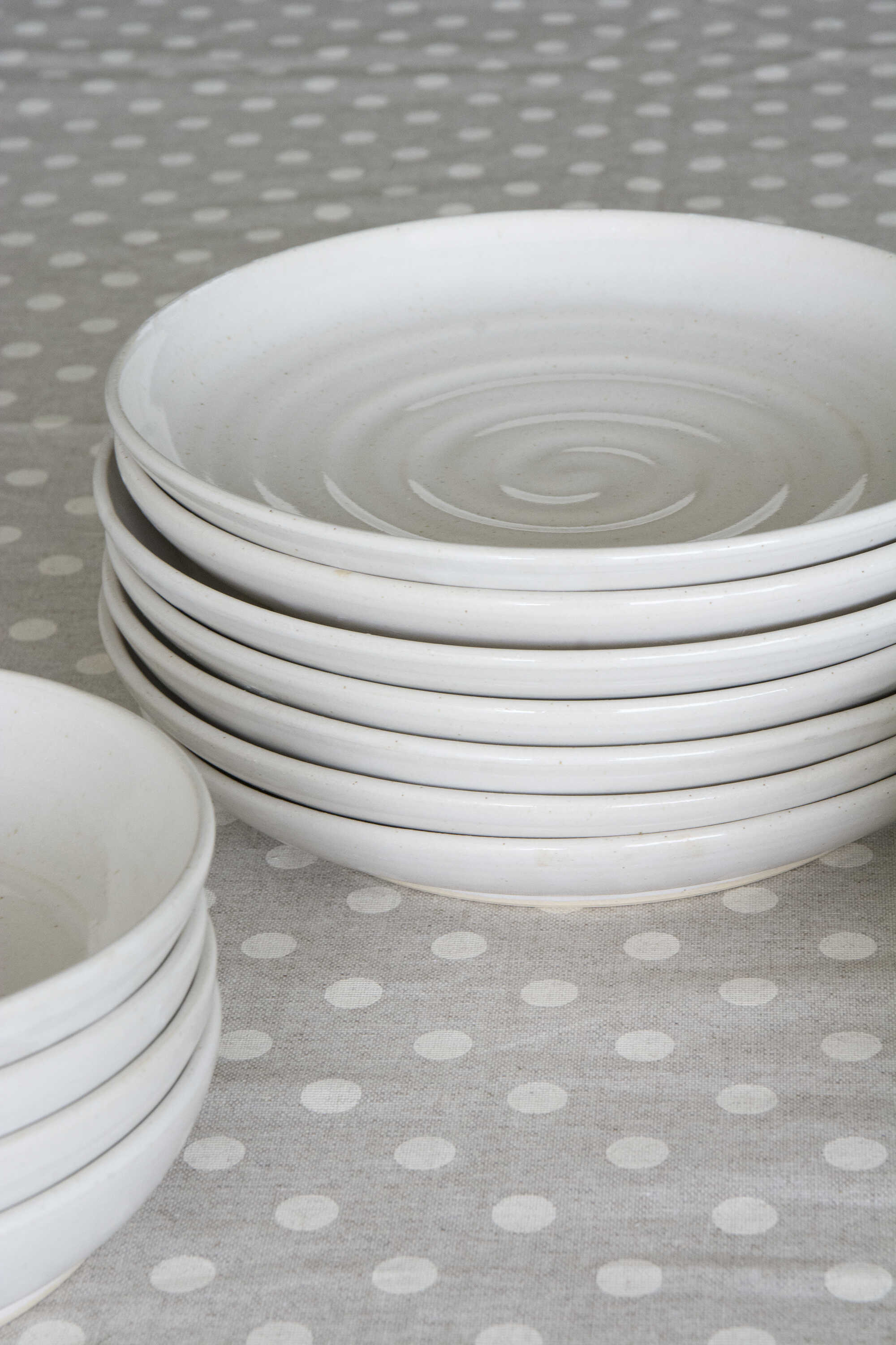 White Speckled Ceramic Bowl for Everyday Serving