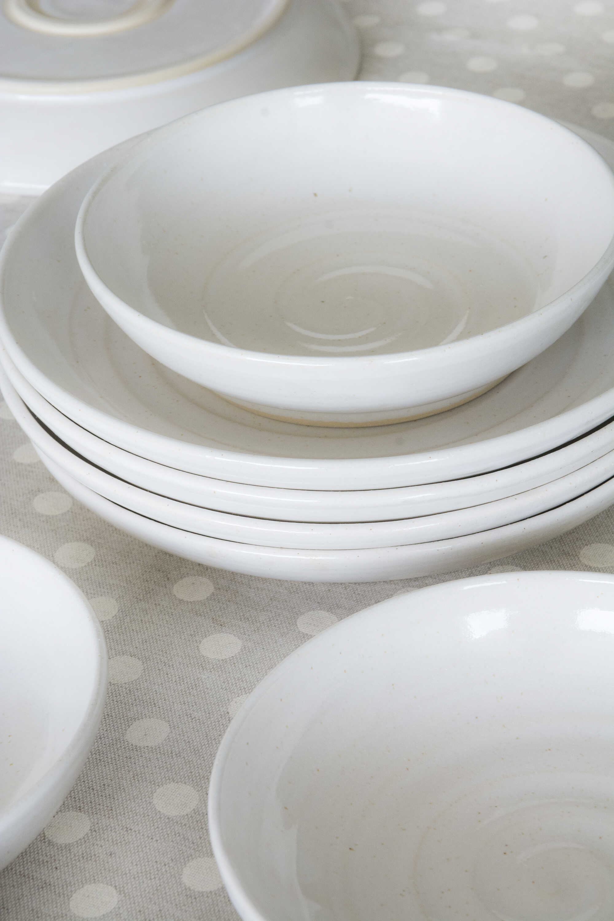 White Speckled Ceramic Bowl for Everyday Serving