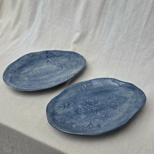 Textured Ceramic Serving Platter with Gloss Finish