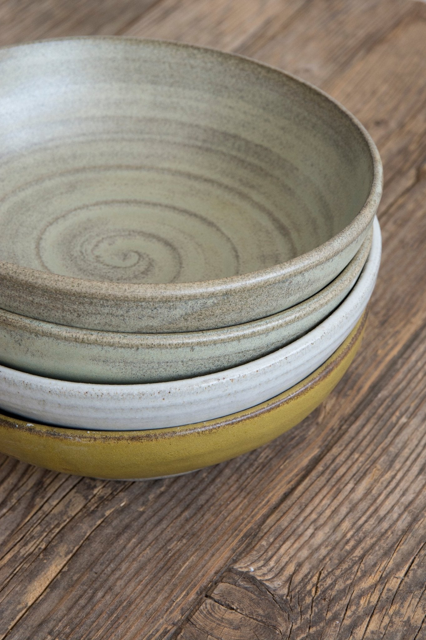 Set of Four Earth Tone Ceramic Bowls
